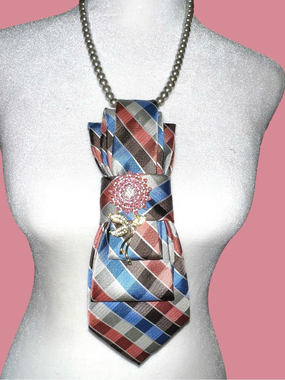 Unique Multicolor Plaid Tie Pendant Necklace with Floral Brooch